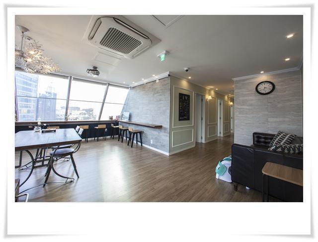 First Guesthouse Пусан Экстерьер фото